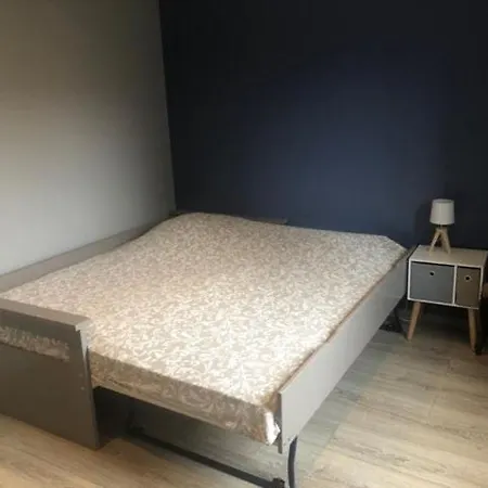 아파트 Aux Portes De 사흘라 라 카네다
